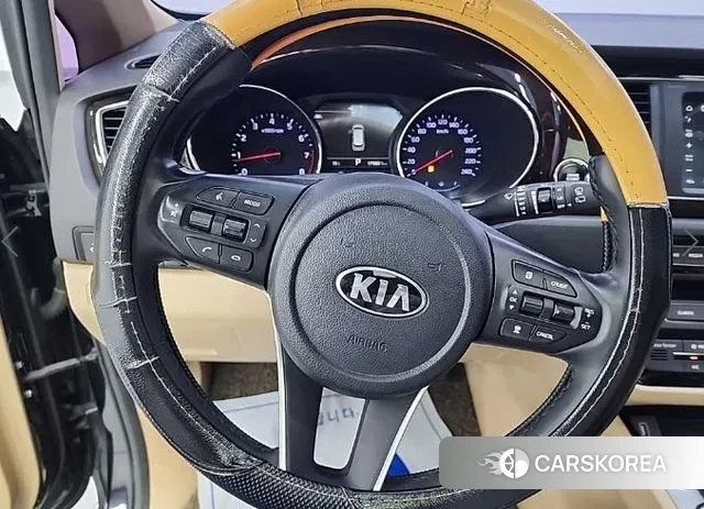 Kia The New Carnival id 3608226 из Кореи 17