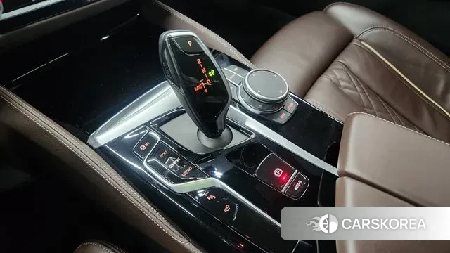 BMW 5 Series (G30) id 3406775 из Кореи 19