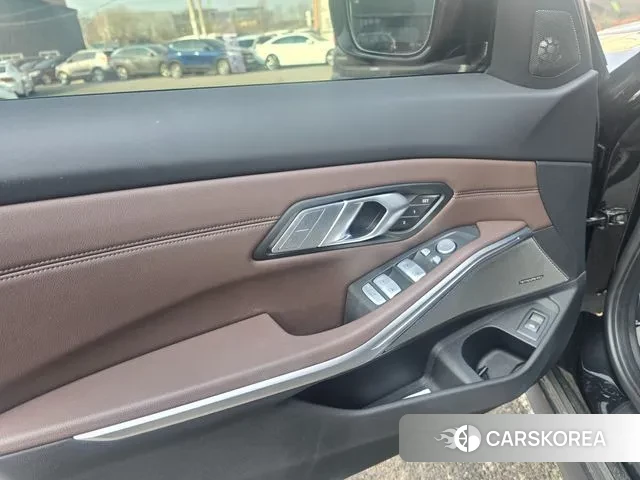 BMW 3 Series (G20) id 3614477 из Кореи 19