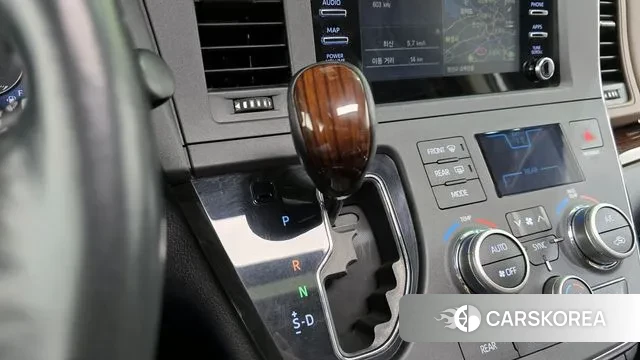 Toyota Sienna id 3344890 из Кореи 19