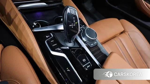 BMW 5 Series (G30) id 2931895 из Кореи 19