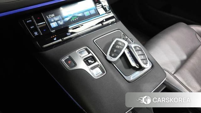 Hyundai The New Grandeur IG Hybrid id 4535543 из Кореи 29