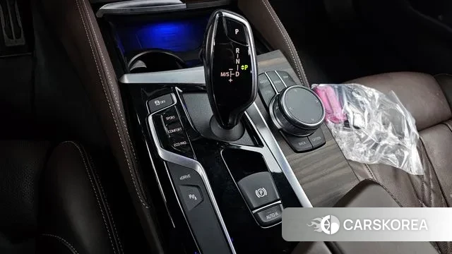 BMW 5 Series (G30) id 3556896 из Кореи 19