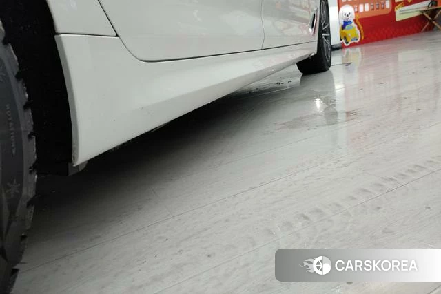 BMW 5 series PHEV id 3869940 из Китая 16