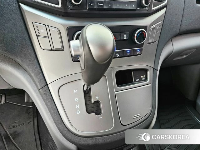 Hyundai The New Grand Starex id 3954751 из Кореи 19