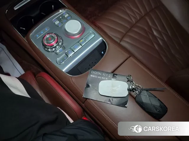 Genesis G90 (RS4) id 3555806 из Кореи 19