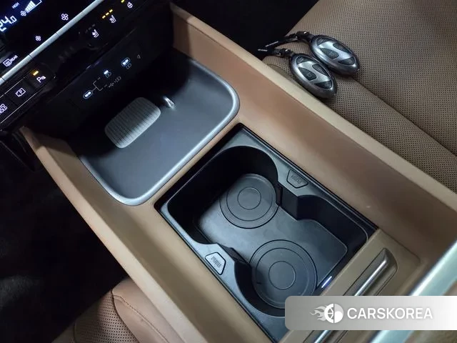 Hyundai Grandeur (GN7) id 3517638 из Кореи 19