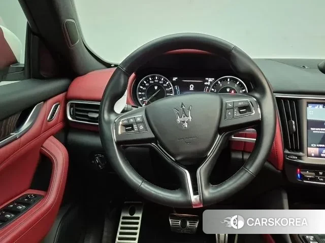 Maserati Levante id 3366639 из Кореи 18