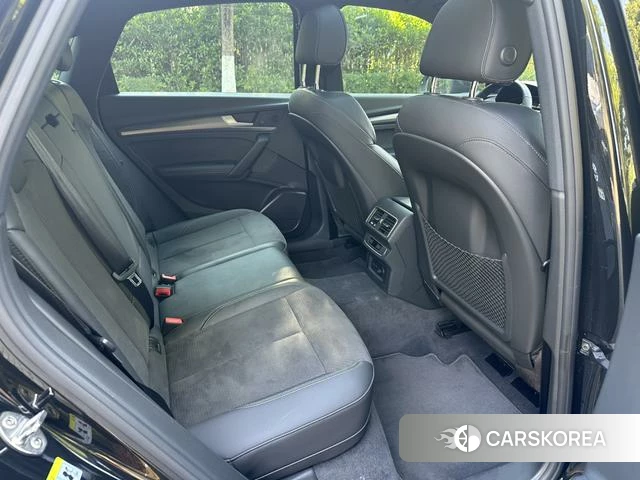 Audi Q5L Sportback id 4276611 из Китая 10