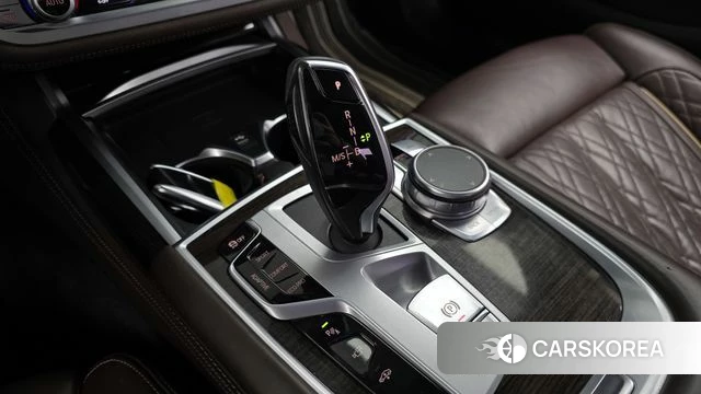 BMW 7 Series (G11) id 3873178 из Кореи 19