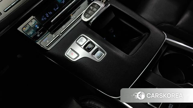 Hyundai The New Grandeur IG Hybrid id 4604019 из Кореи 34