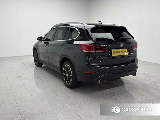BMW X1 id 4263015 из Китая 19