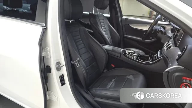Mercedes-Benz E-Class W213 id 3465103 из Кореи 19