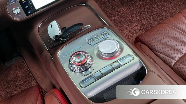 Genesis G90 (RS4) id 3827130 из Кореи 19