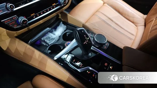 BMW 5 Series (G30) id 3771721 из Кореи 19