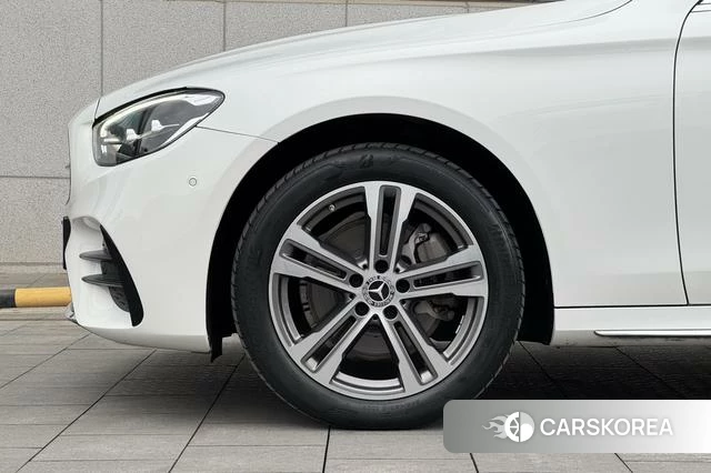 Mercedes-Benz E-class id 4256710 из Китая 20