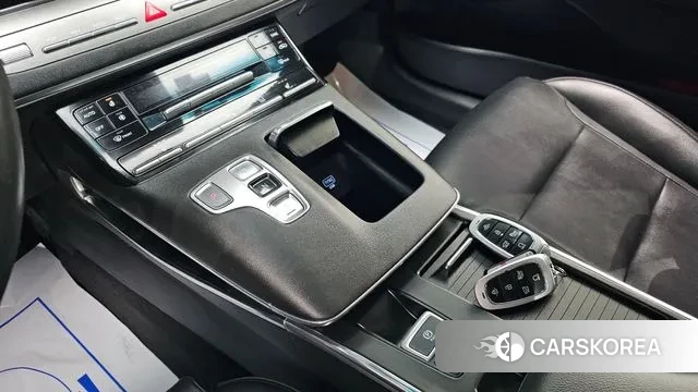 Hyundai The New Grandeur IG id 3497930 из Кореи 19