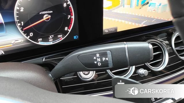 Mercedes-Benz E-Class W213 id 4232362 из Кореи 32
