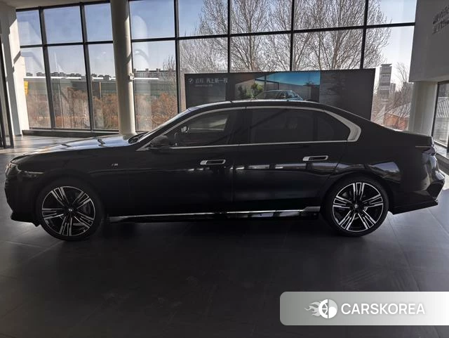 BMW 7 series id 4258897 из Китая 14