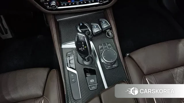 BMW 5 Series (G30) id 2986717 из Кореи 19