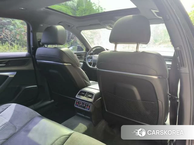 Audi A6L id 4261509 из Китая 14