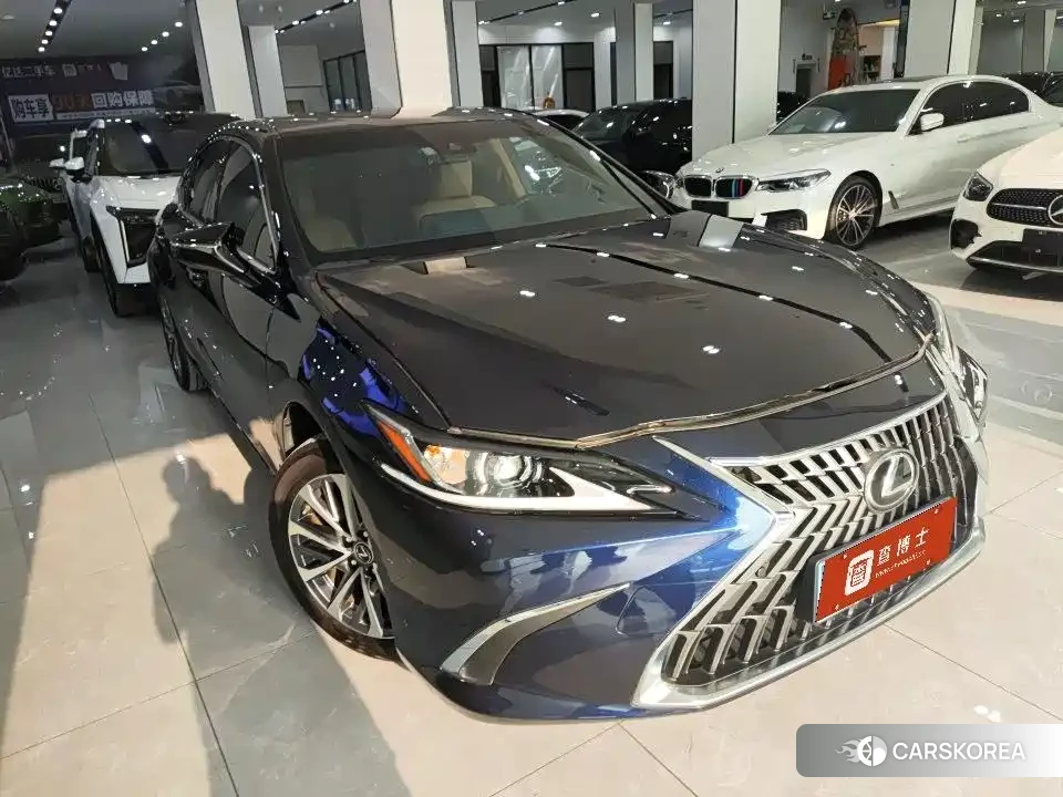 Lexus ES id 4539140 из Китая 9