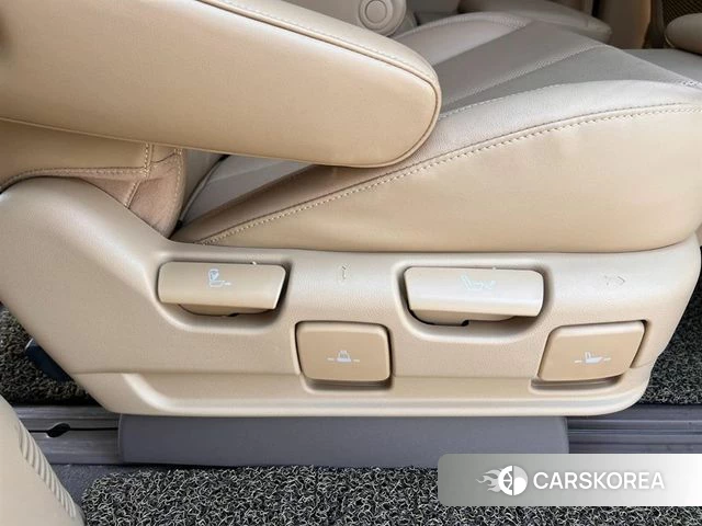 Kia All New Carnival id 4615461 из Кореи 19