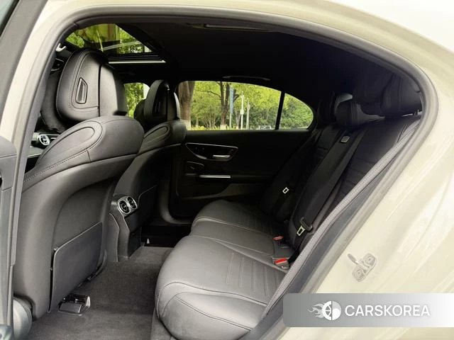 Mercedes-Benz Class C id 4348729 из Китая 17