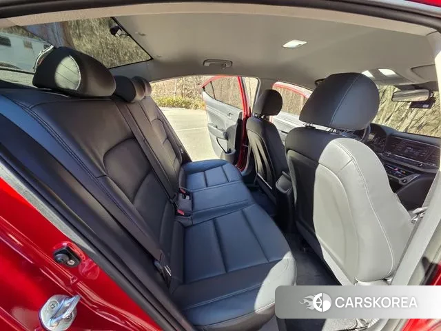 Hyundai Avante AD id 3695402 из Кореи 9