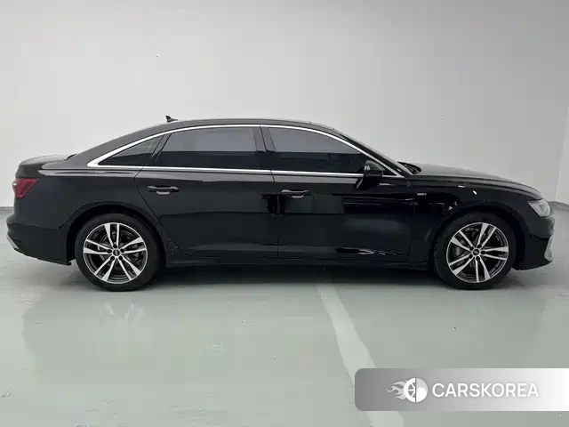 Audi A6L id 4553814 из Китая 20