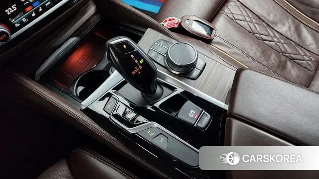 BMW 5 Series (G30) id 3552175 из Кореи 19