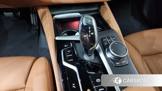 BMW 5 Series (G30) id 3405724 из Кореи 19