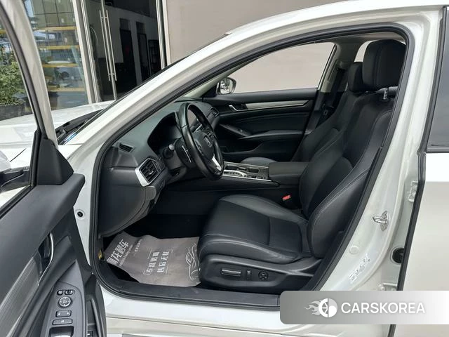Honda Accord id 4399917 из Китая 26