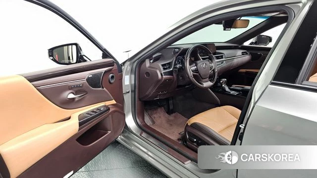 Lexus ES300h 7th generation id 4900109 из Кореи 32