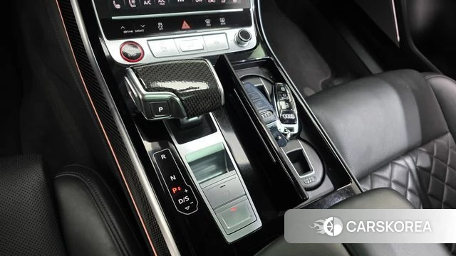Audi S8 (D5) id 4624816 из Кореи 37