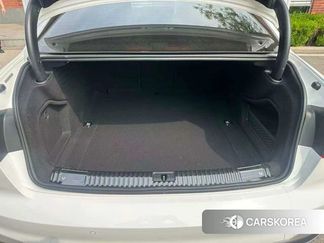 Audi A4L id 4297813 из Китая 22