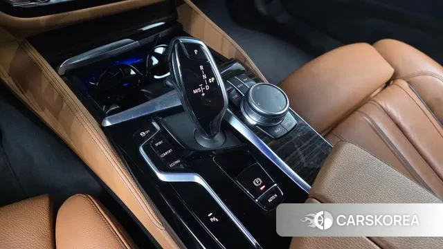 BMW 5 Series (G30) id 3691769 из Кореи 19