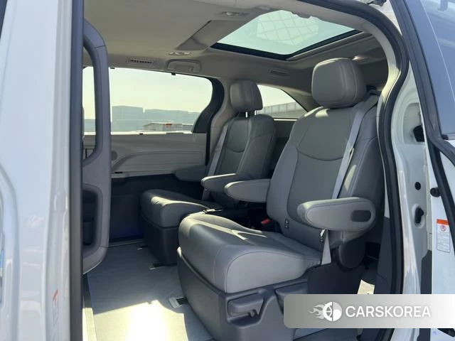 Toyota Grevia id 4277934 из Китая 10