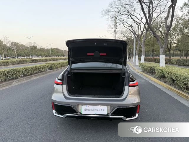 BMW i7 id 4240632 из Китая 10