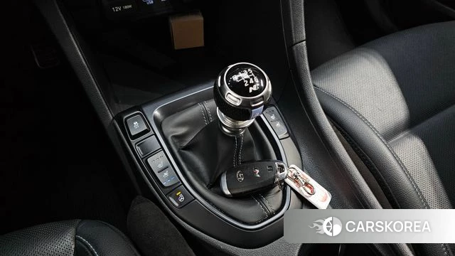 Hyundai Veloster (JS) id 4424824 из Кореи 29