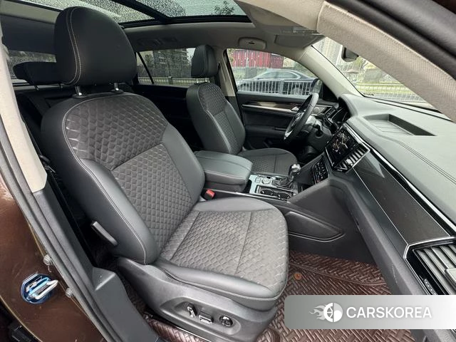 Volkswagen Tourang id 4259781 из Китая 16