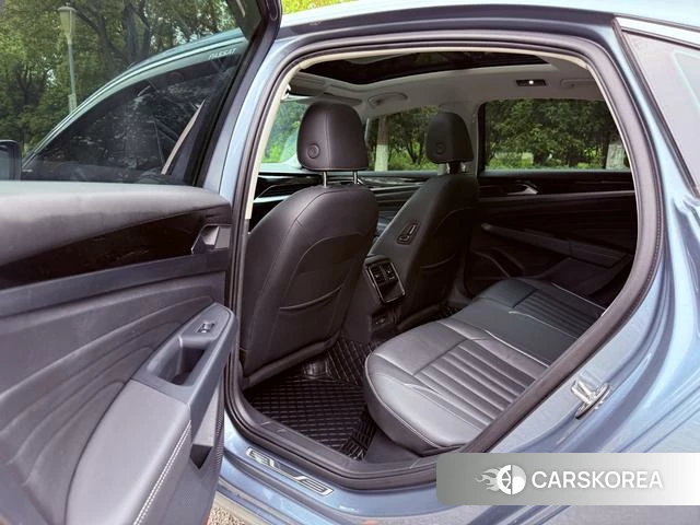 Volkswagen Passat id 4209843 из Китая 15