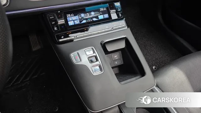 Hyundai The New Grandeur IG Hybrid id 3519578 из Кореи 19