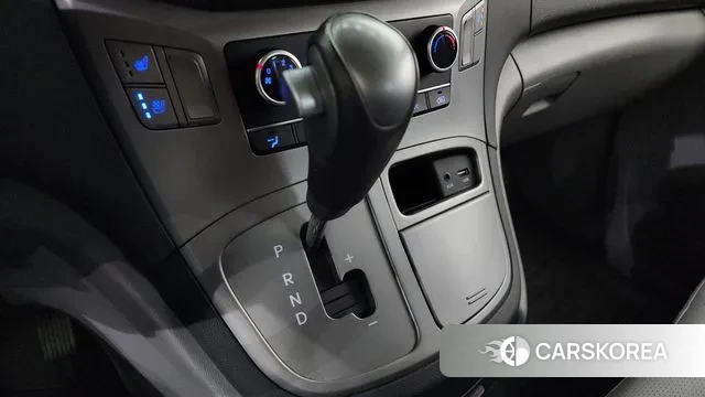 Hyundai The New Grand Starex id 3718689 из Кореи 19