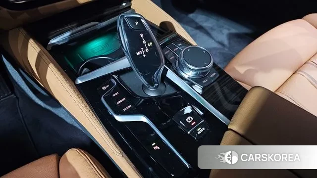 BMW 5 Series (G30) id 3372578 из Кореи 19