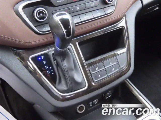 Hyundai The New Grand Starex id 2826912 из Кореи 19