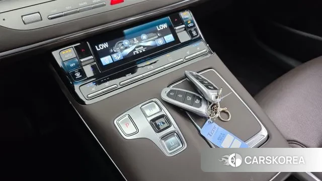 Hyundai The New Grandeur IG id 3059569 из Кореи 19