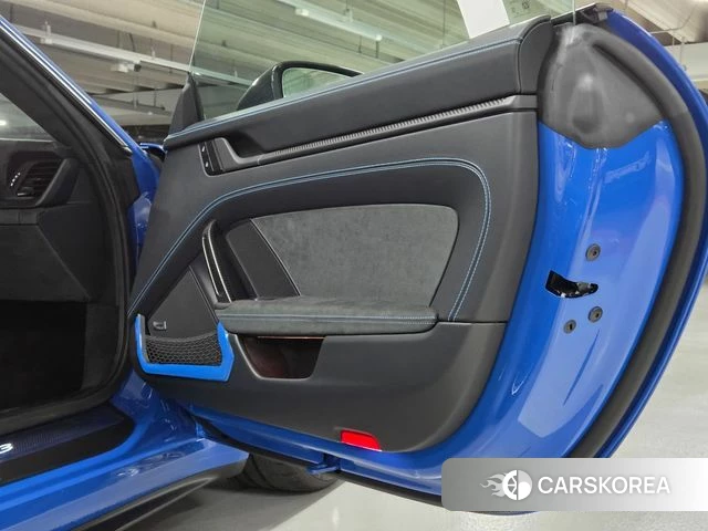 Porsche 911(992) id 3902369 из Кореи 19