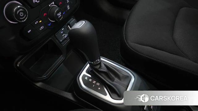 Jeep Renegade id 4593289 из Кореи 19