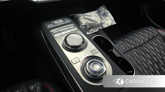 Genesis GV70 id 4784713 из Кореи 19